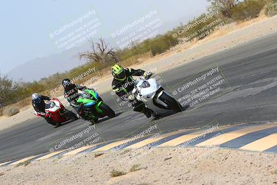 media/Mar-28-2022-Superbike Trackdays (Mon) [[b8603d0f67]]/Open Track Time/Turn 3 Inside/